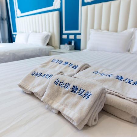 Ez Stay Yancheng Kaohsiung Exterior foto